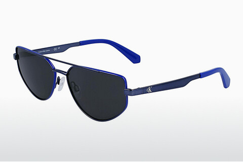 Солнцезащитные очки Calvin Klein CKJ23220S 400